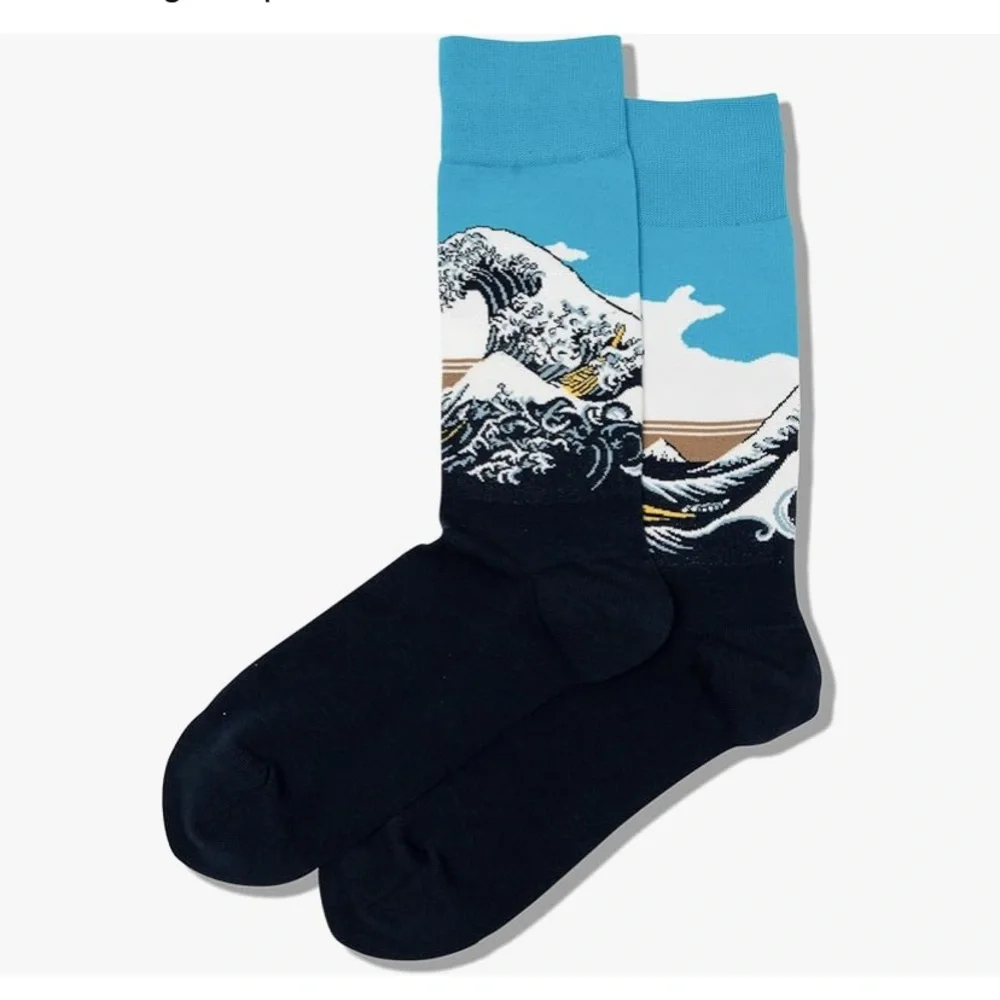 🌹NWT HOT SOX • MenS Famous Artist Series Great Waves Blue & White Crew Socks